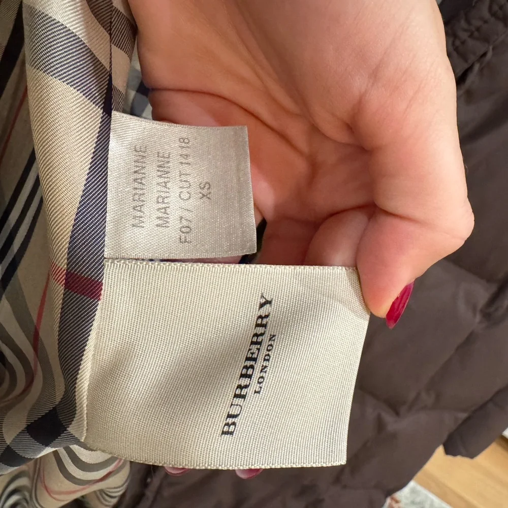 Burberry Chocolate Puffer Jacket with Check Lining - Picture 14 of 14